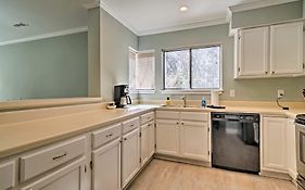 Updated Hilton Head Condo Balcony, Walk To Beach