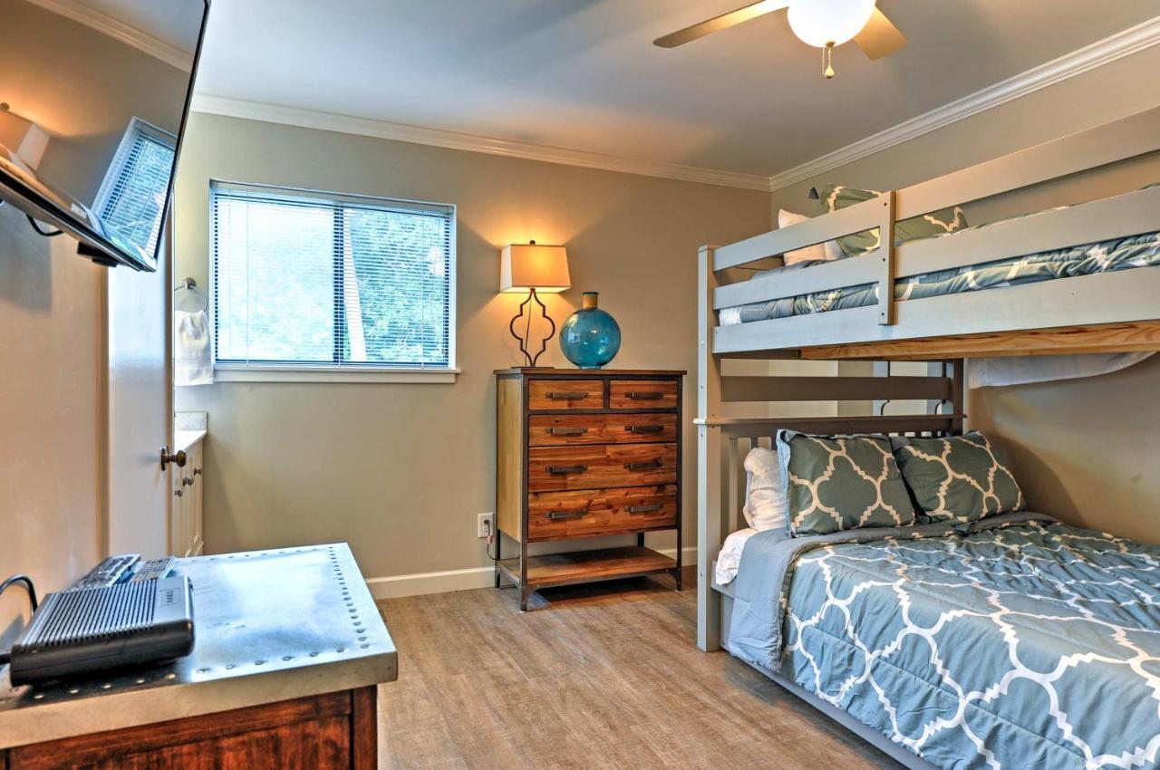 Updated Hilton Head Condo Balcony, Walk To Beach Hilton Head Island Exterior photo